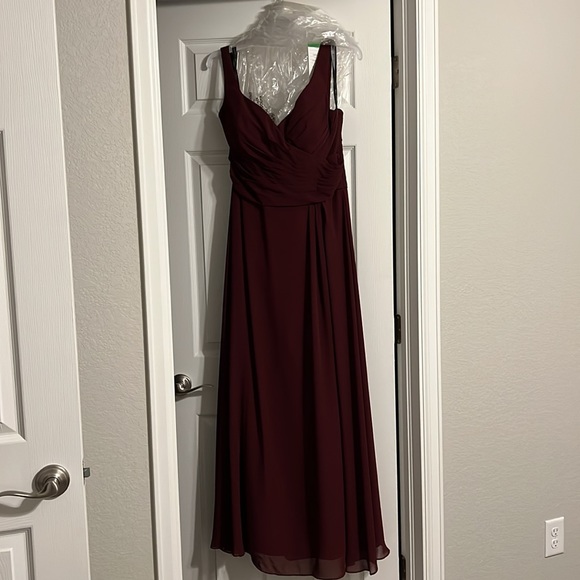 Bill Levkoff Burgundy Formal Chiffon Gown - Picture 2 of 5